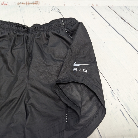 Nike Air running shorts - Picture 4 of 9